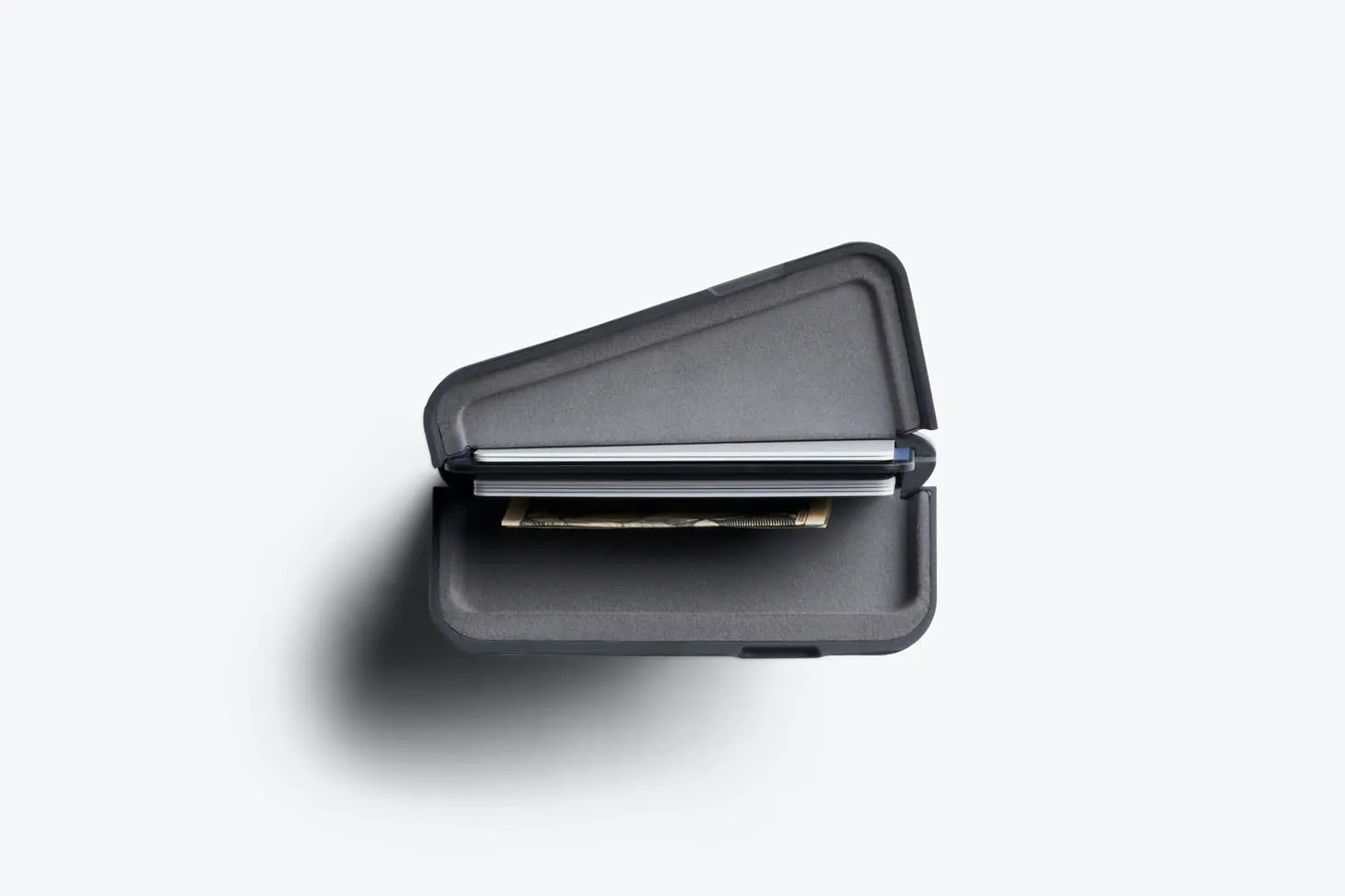 Bellroy Flip Case | Basalt