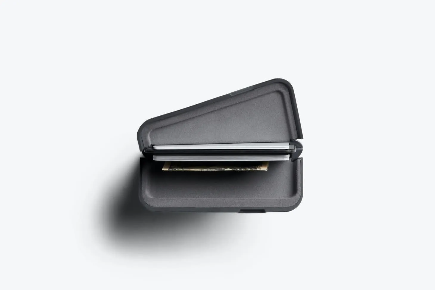 Bellroy Flip Case | Black