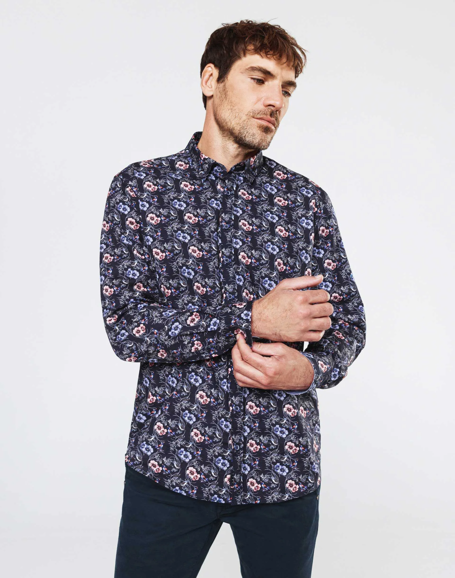 Chemise casual fleurs et oiseaux