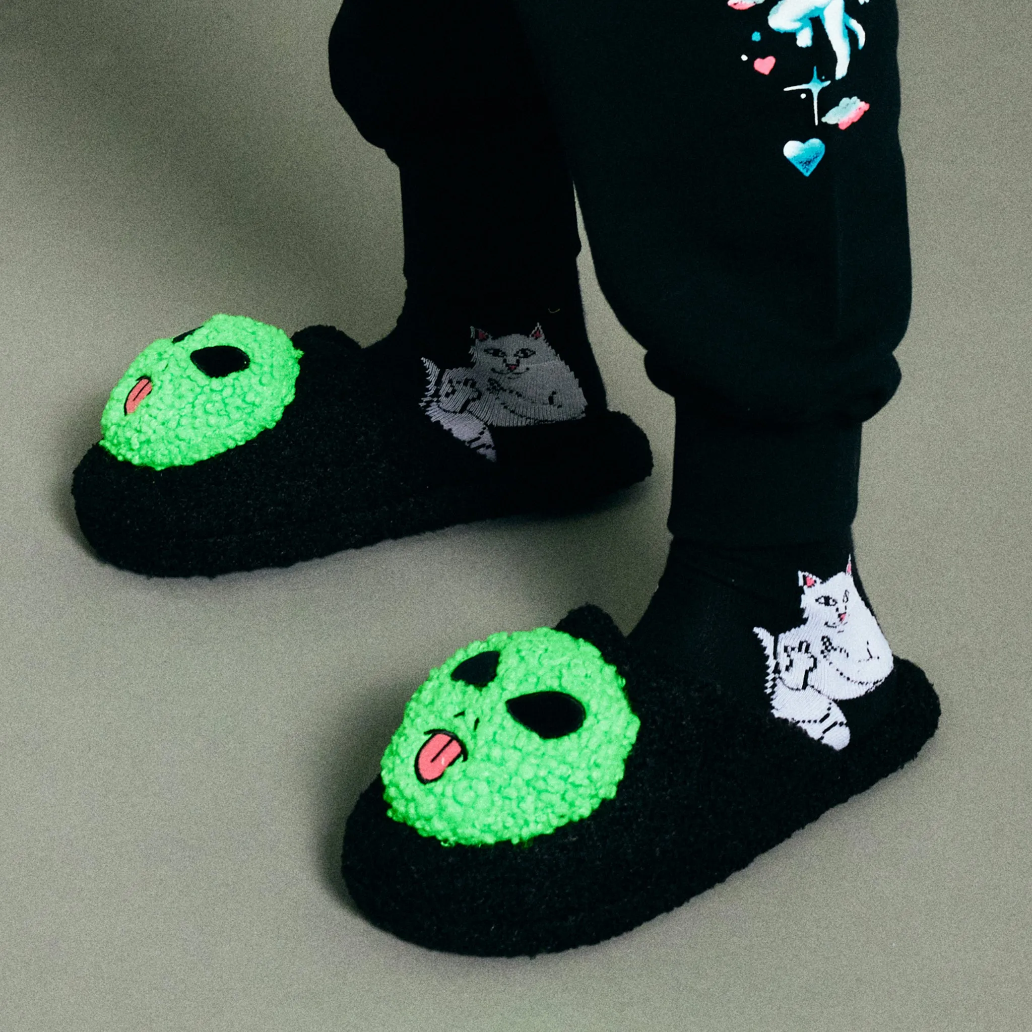 Lord Alien Plush Face House Slippers (Black)