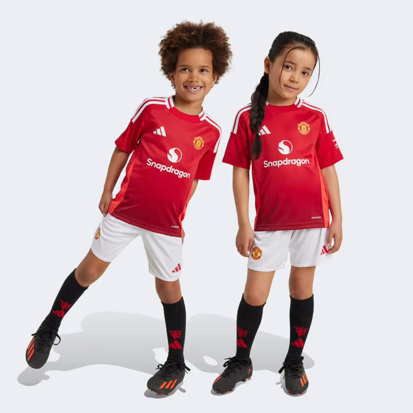 Manchester United 2024/25 Infant Replica Jersey Set Football (Soccer) by Adidas