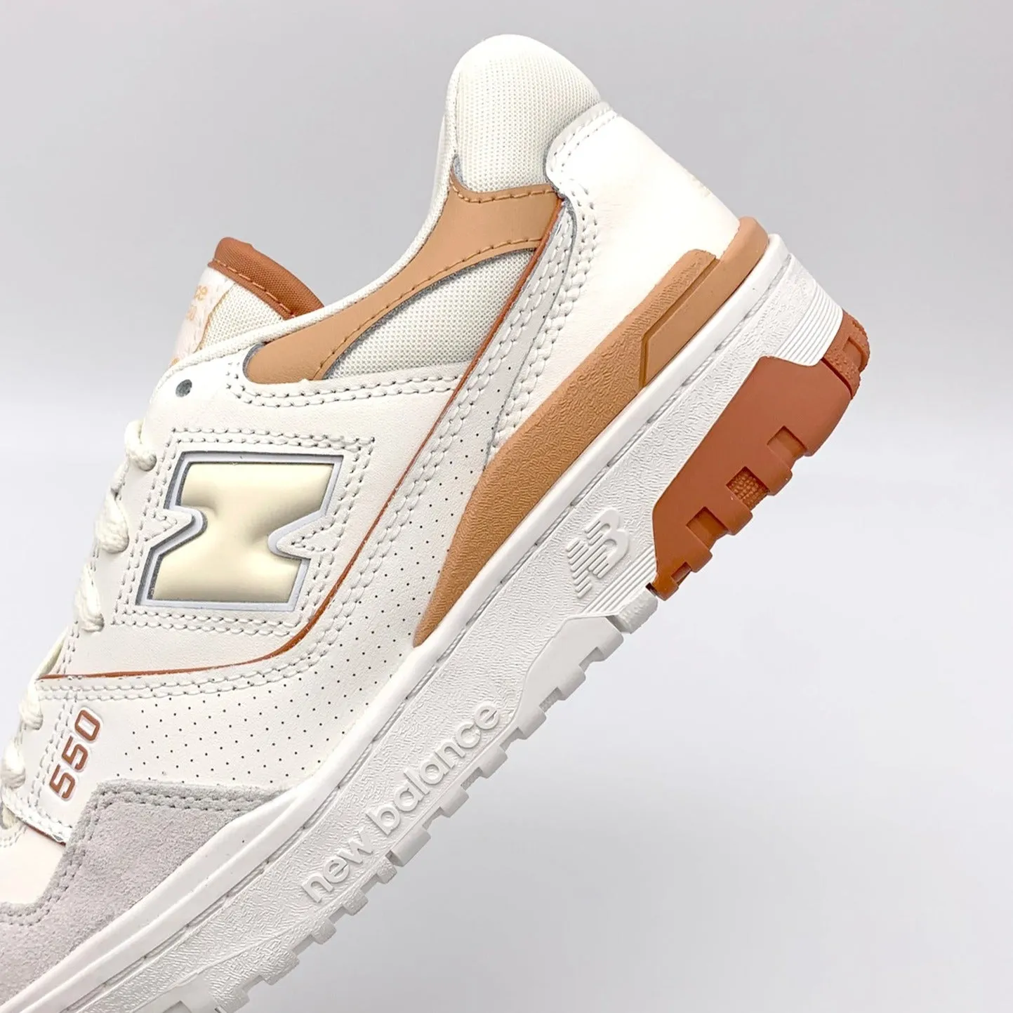 New Balance 550 Au Lait