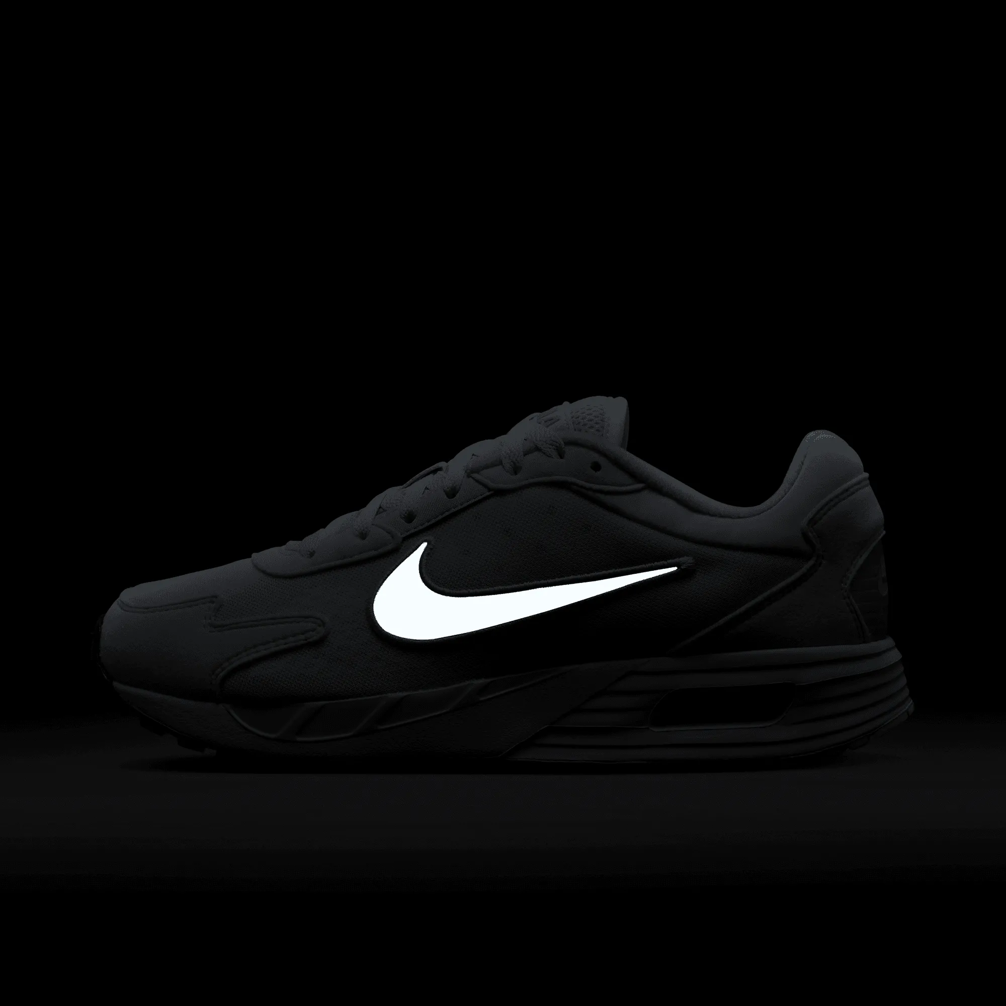 Nike Women's Air Max Solo Shoes