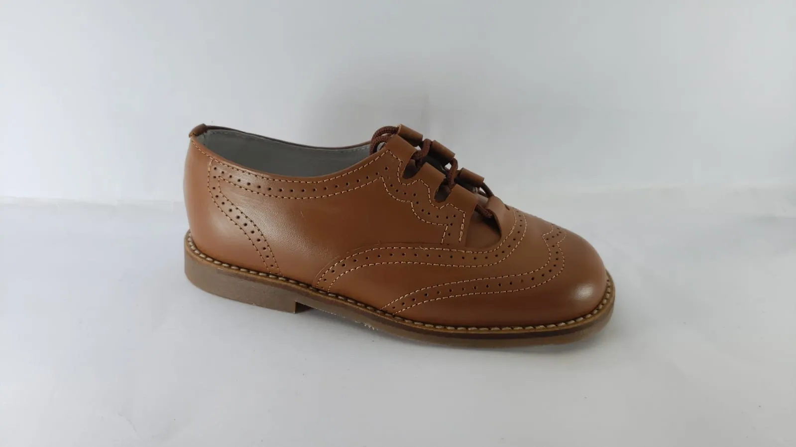 Shawn & Jeffrey Roble Tan Leather Oxford Shoe